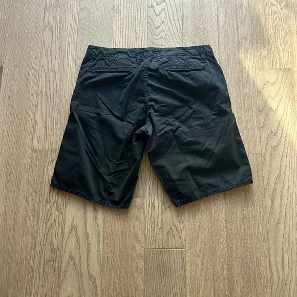 Paperback shorts - Picture 3 of 3